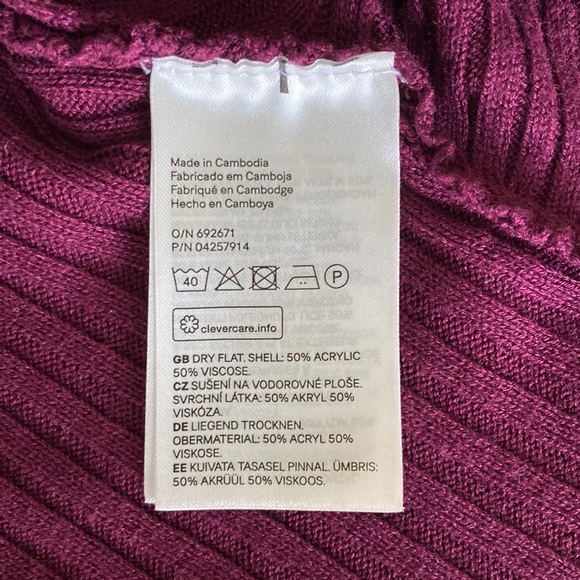 •H&M• Ribbed V-Neck Criss-Cross Wrap Long-Sleeve Shirt - Picture 5 of 5